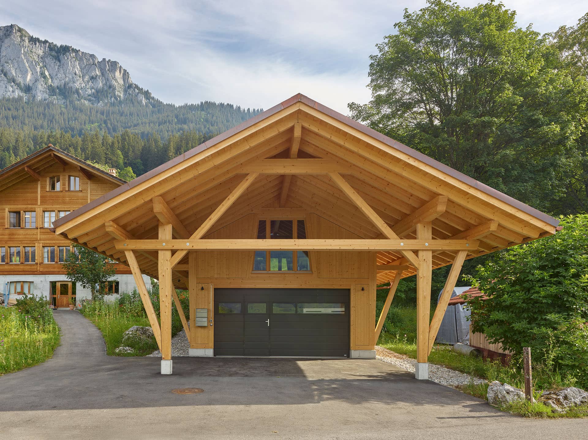 Autounterstand Erlenbach - H. Meyer Zimmerei + Chaletbau AG